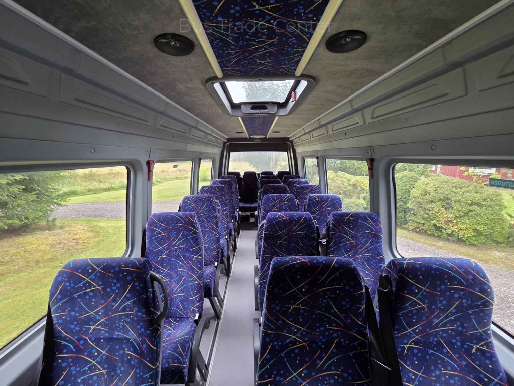 VOLKSWAGEN CRAFTER AUTOMET // 23seats