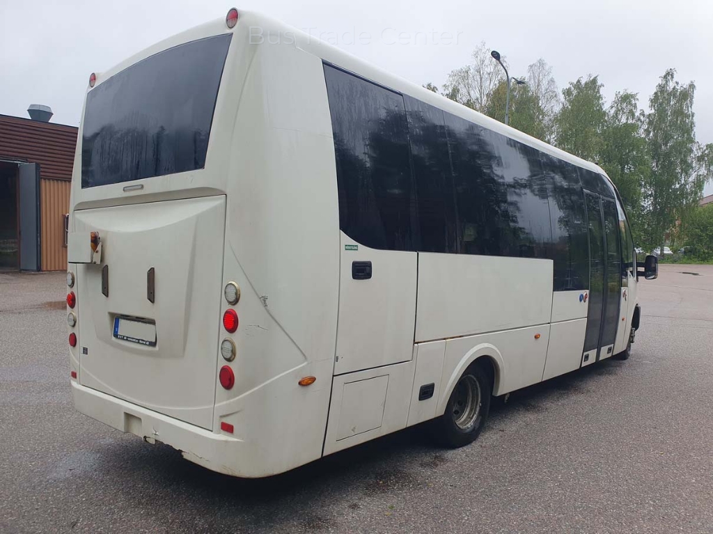 IVECO Rosero FIRST 2015