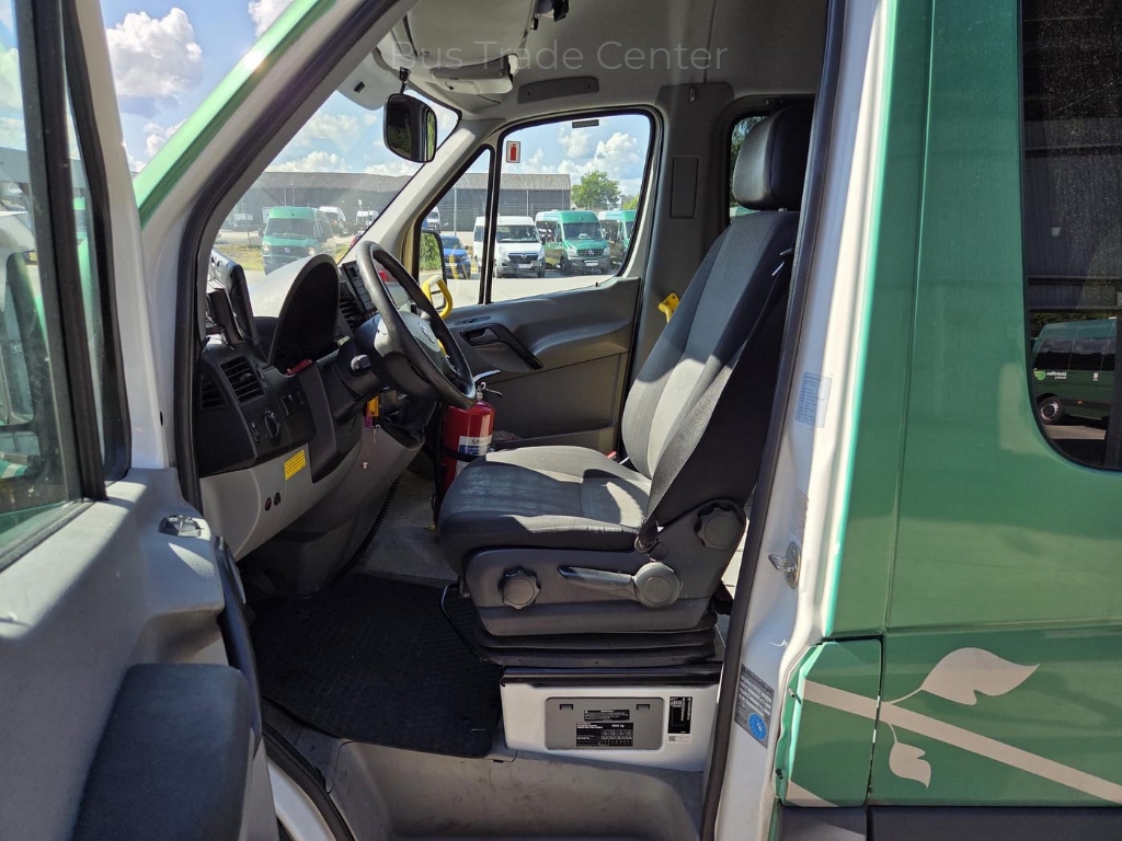 VOLKSWAGEN Crafter 50 LR // 3 units with lift