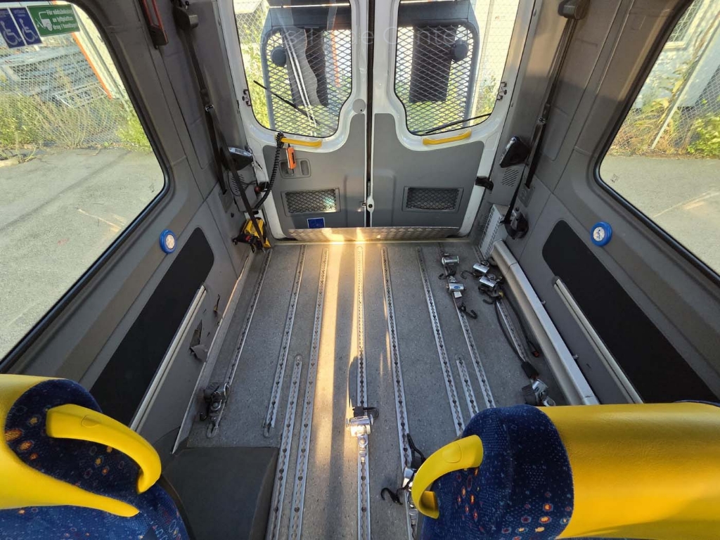 VOLKSWAGEN Crafter 50 LR // 3 units with lift