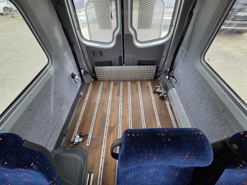 MERCEDES SPRINTER 516 CDI Automet // 7 pcs with lift