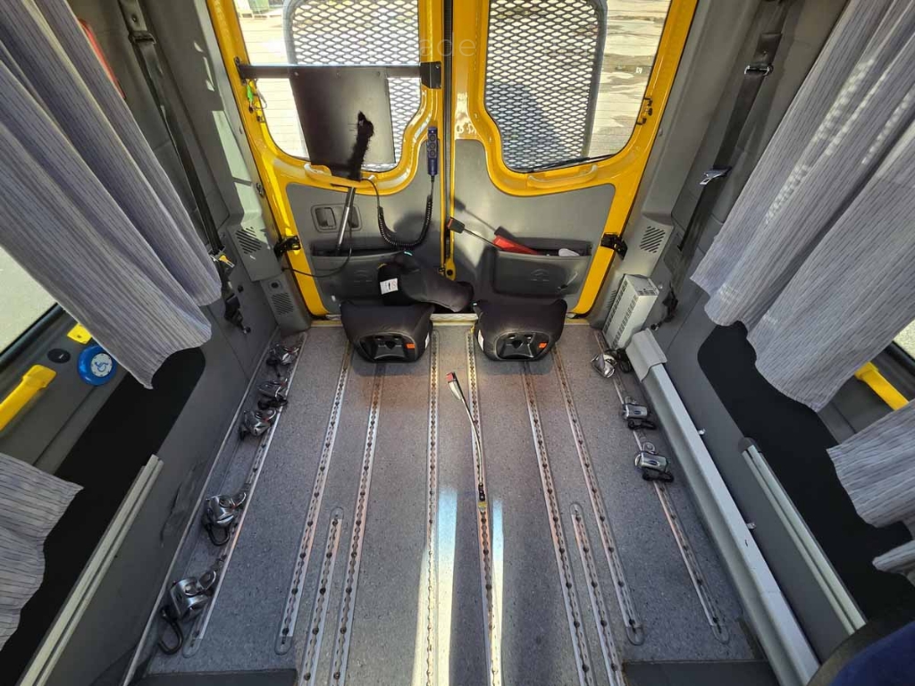 VOLKSWAGEN CRAFTER 50 SKÅP LR