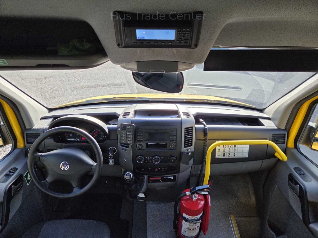 VOLKSWAGEN CRAFTER 50 SKÅP LR