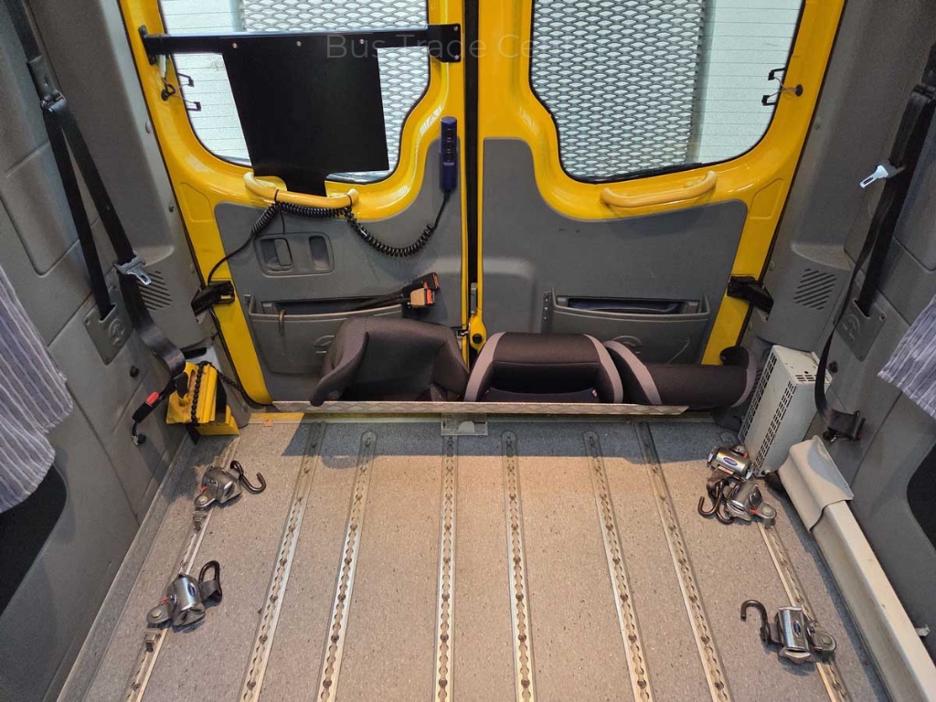 VOLKSWAGEN CRAFTER 50 SKÅP LR