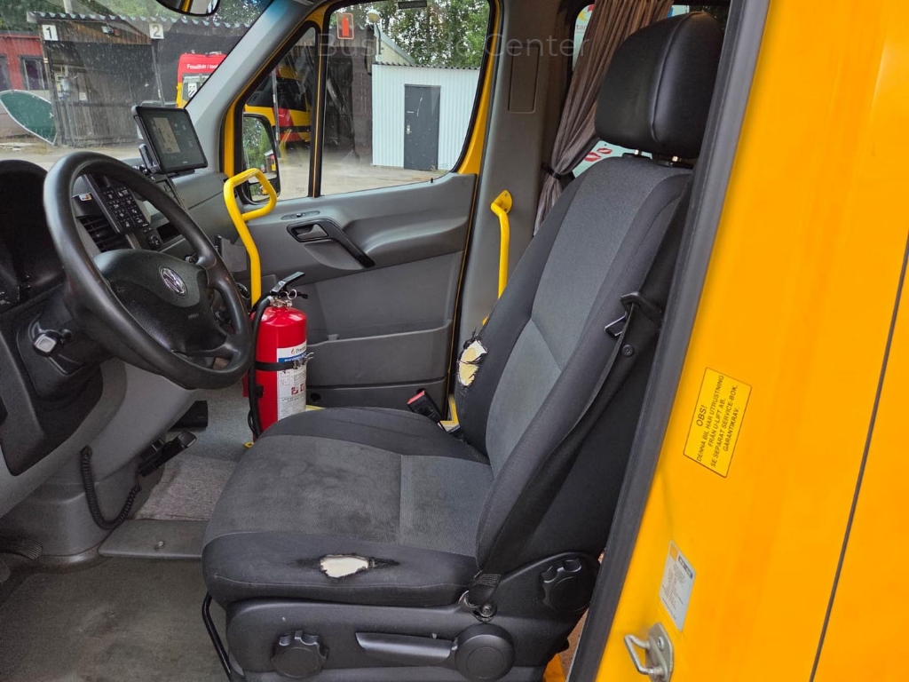 VOLKSWAGEN CRAFTER 50 SKÅP LR