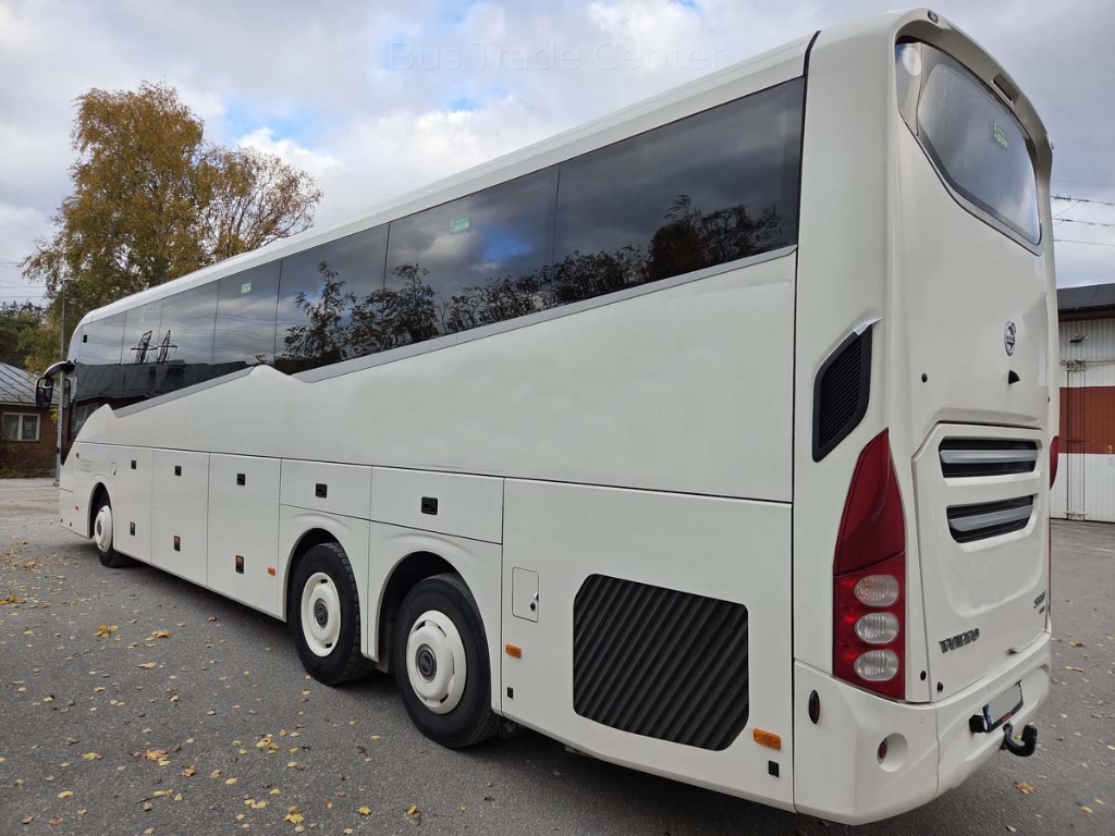VOLVO 9900 B11R