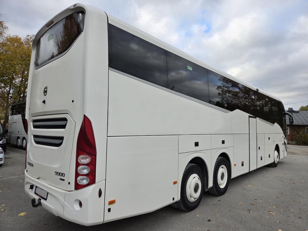VOLVO 9900 B11R