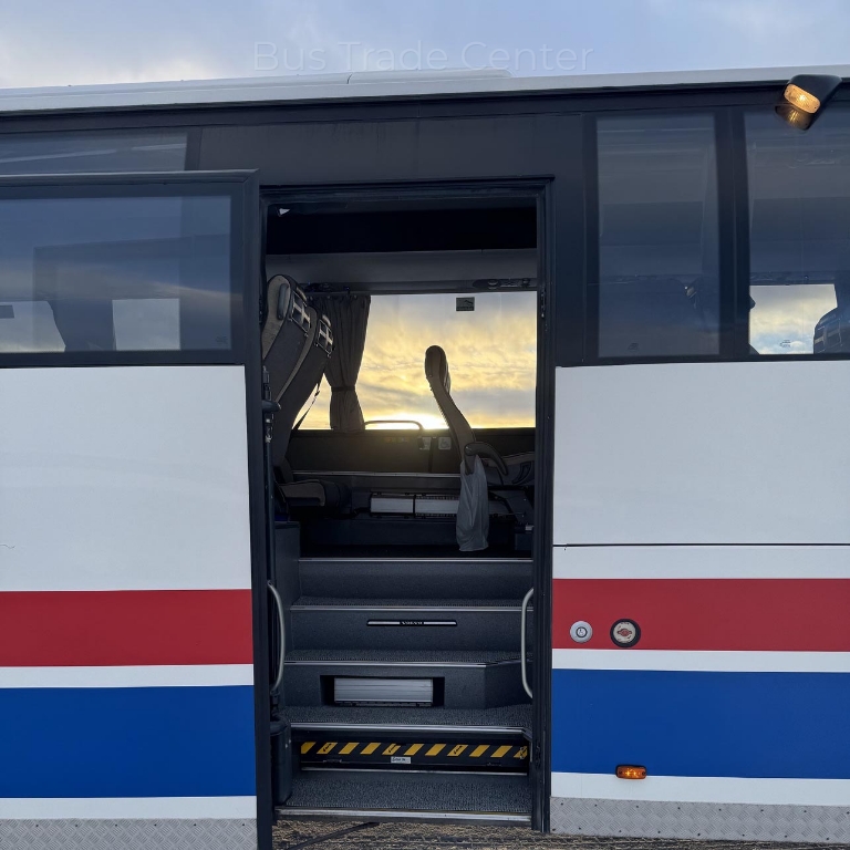 VOLVO 9700H NL B13R