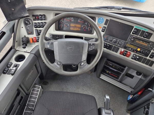 VOLVO 9700S NL B11R 